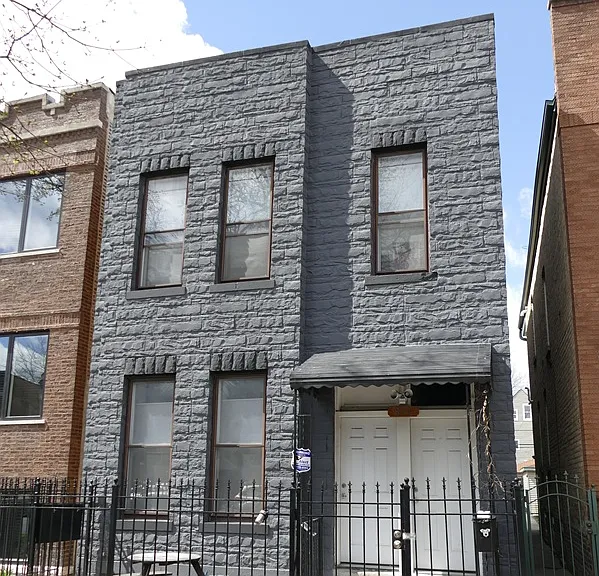 834 N Mozart St #2R — Photo 1