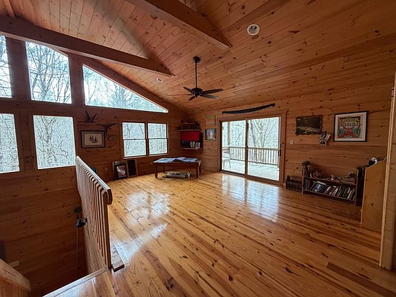 5th image of 235 Hardslate Rd
