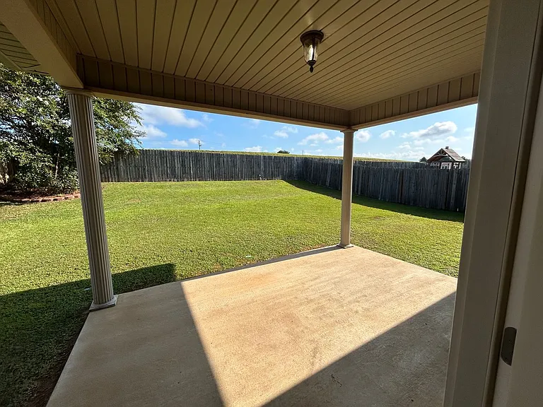 5204 Easton Ln — Photo 19