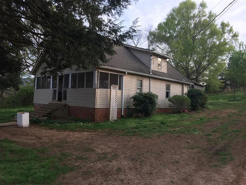 2nd image of 3416 McGhee Rd