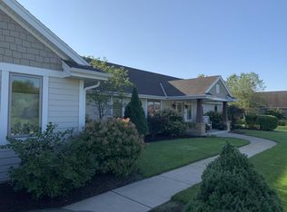 3040 S Meadow Creek Ct, New Berlin, WI 53146