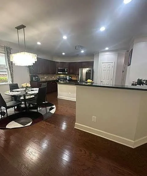 10980 Waters Rd — Photo 14