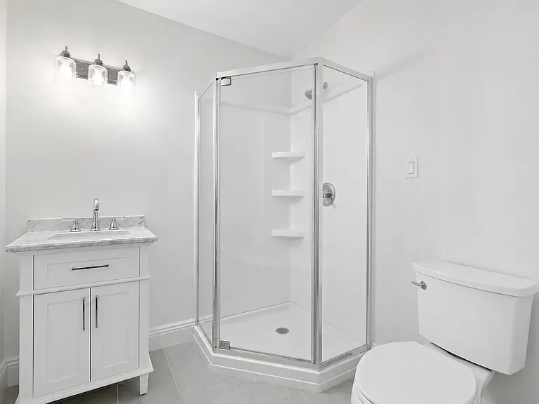 122 Helen Ct — Photo 33