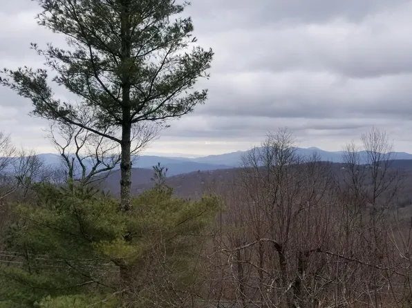 103 Upper Holiday Ln #G-327, Beech Mountain, NC 28604