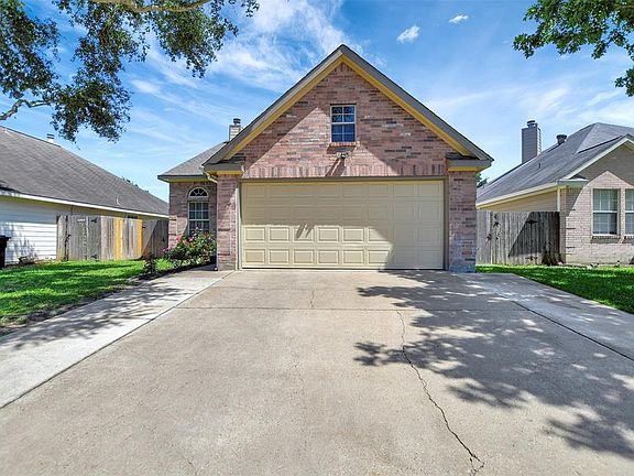 2nd image of 34606 Lake Side Dr
