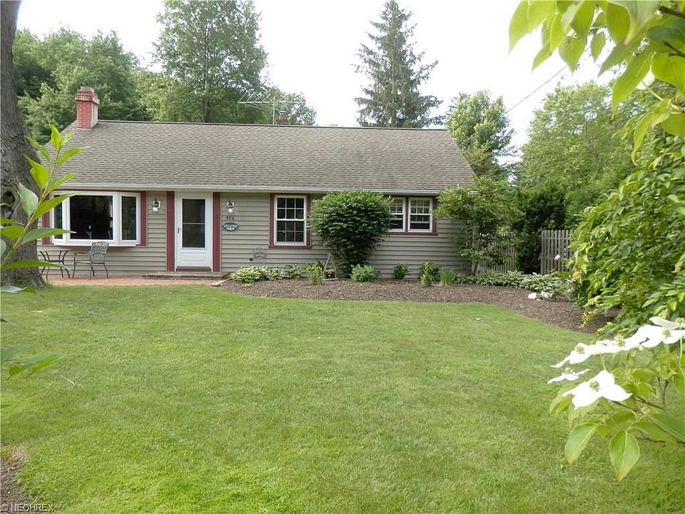 1st image of 406 Hazelwood Dr