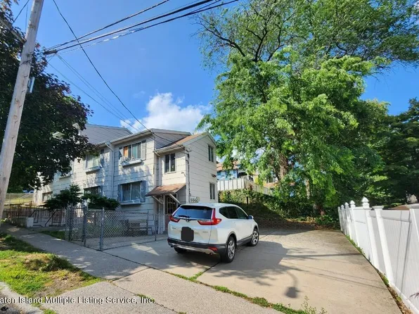 17 Taxter Pl, Staten Island, NY 10304