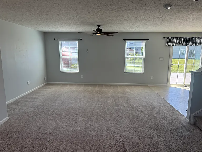 204 Dietz Dr — Photo 5