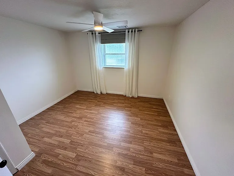 1187 Devonport Cir — Photo 21