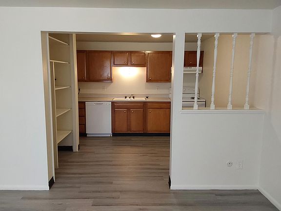 5th image of 1620 9th Ave #17049635