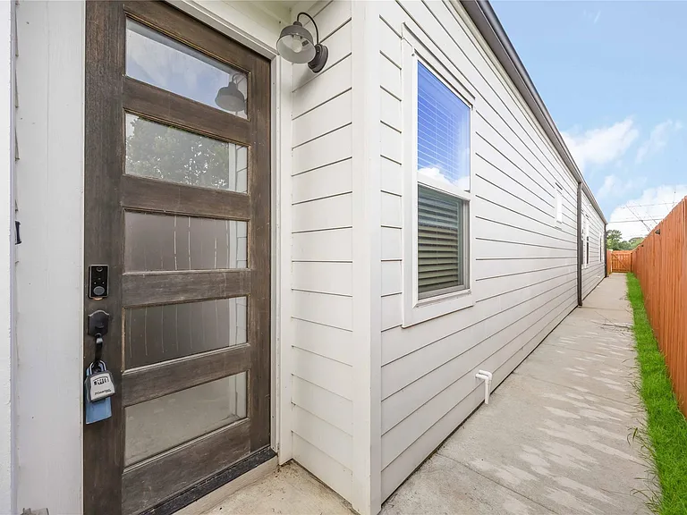 8508 Wileyvale Rd #B — Photo 4