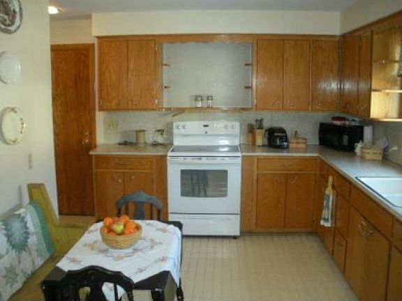 422 Dippold Kitchen