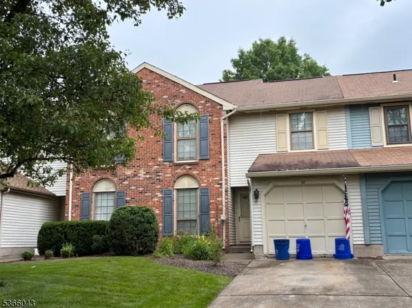 38 Fox Hill Ln, Hillsborough Twp., NJ 08844