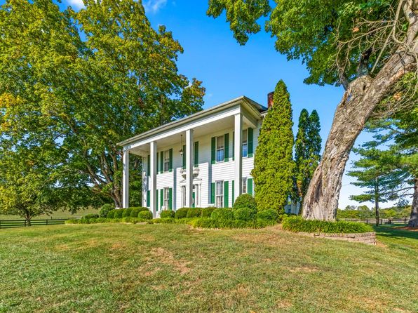 1453 Jackson Furnace Rd, Oak Hill, OH 45656