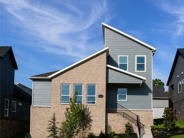 2649 E Livingston Ln, Fayetteville, AR 72703