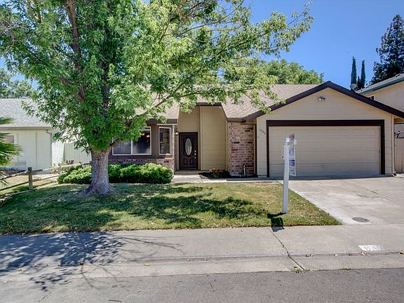 2nd image of 3740 N Country Dr
