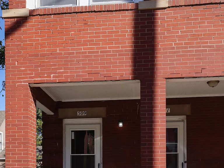 509 S 35th St — Photo 28