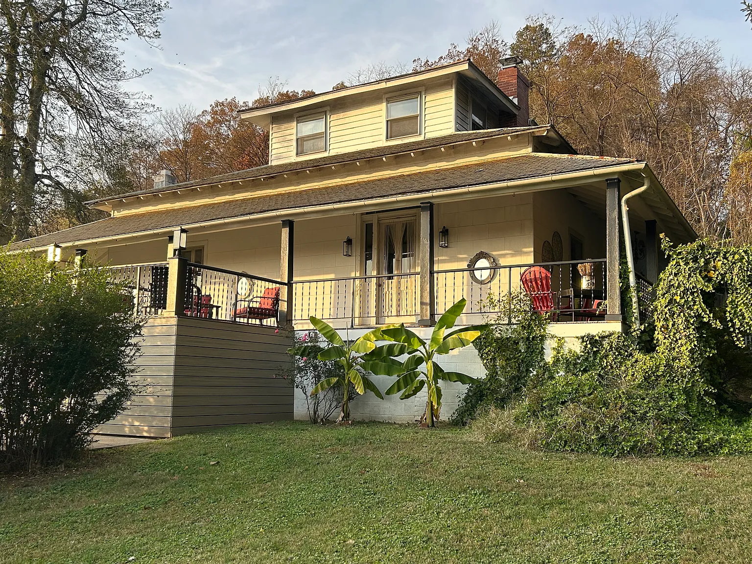 E Main St, Scottsville — Photo 1