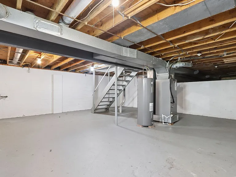 953 S Spring Rd — Photo 30