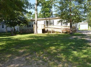 142 Woodway Dr, Magnolia, TX 77355