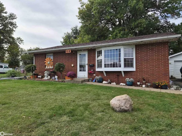 114 N Attica Rd, Knoxville, IA 50138