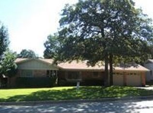 7340 Monterrey Dr, Fort Worth, TX 76112