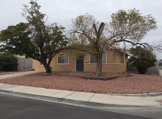 1st image of 6200 Casada Way