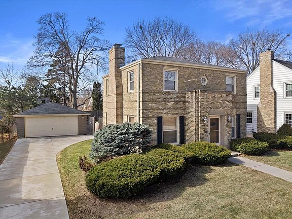 3rd image of 726 Orchard STREET