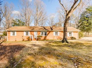 105 Antioch Dr, Sandston, VA 23150