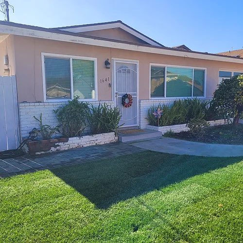 1641 Evergreen Ave Photo 1