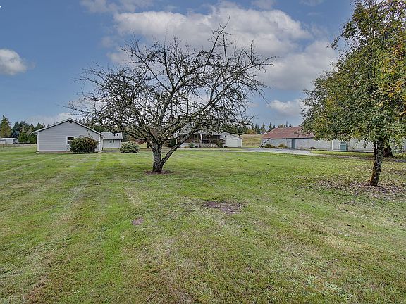 2nd image of 8316 NE 139th St