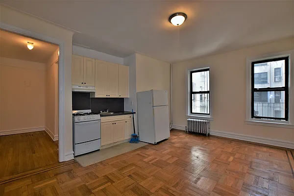 Rented by NYC Realty Brokers LLC | media 1