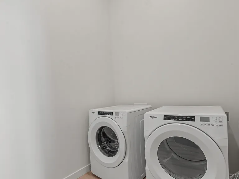 188 N 800th St E #4 — Photo 23