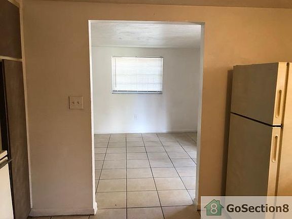 4th image of 1446 E 139th Ave