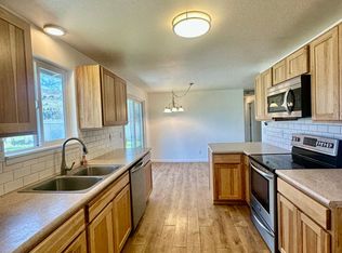 6321 Dennis Dr, Klamath Falls, OR 97603