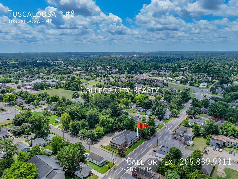 1813 Hackberry Ln #8 — Photo 3