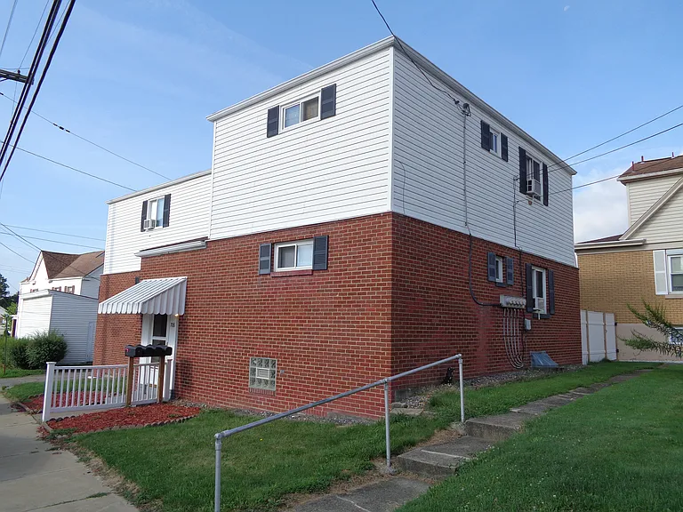 708 Paul St #2 — Photo 9