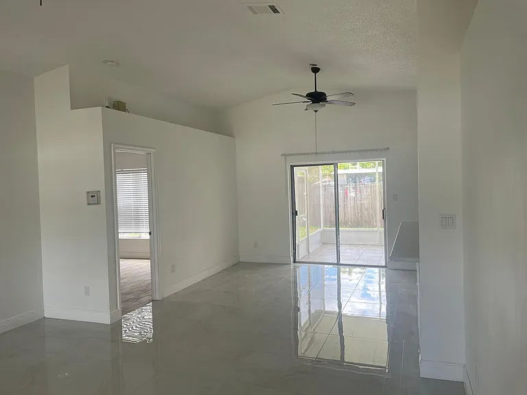 3405 Burlington Dr — Photo 11