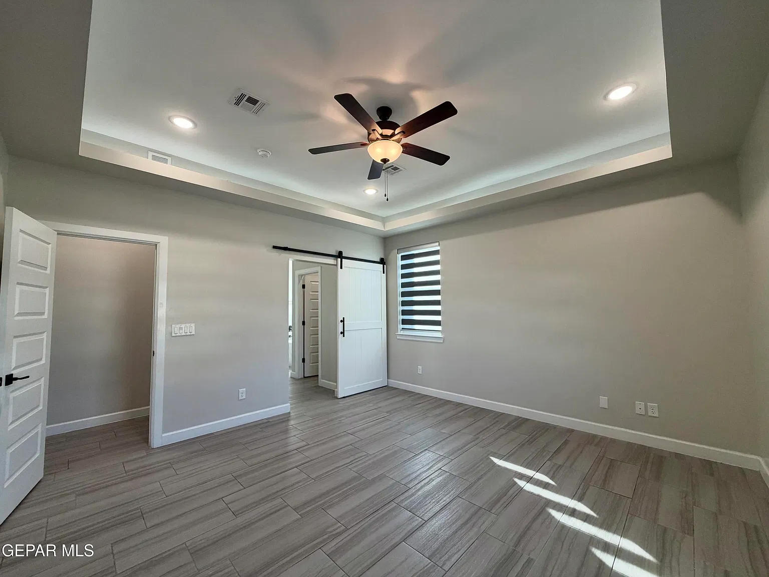 4 bed, 2.5 bath, 1899 sqft, $2,150 — Photo 4