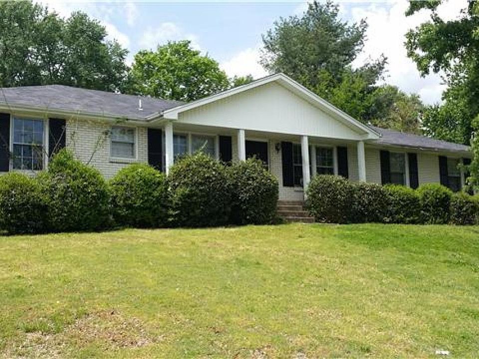 2nd image of 4779 Trenton Dr