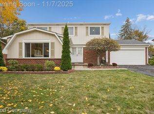 22565 Sheridan Rd, Novi, MI 48375