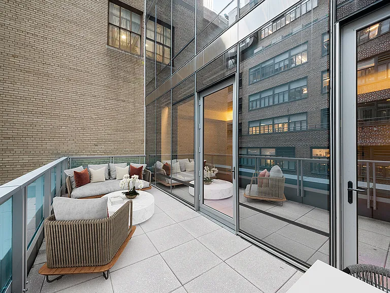 7 W 57th St #5 — Photo 11
