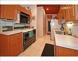 4th image of 9511 NW 32nd Ct