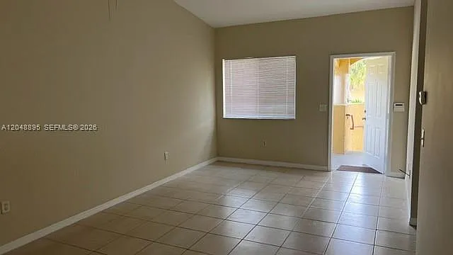 Cove At French Villas — Photo 2