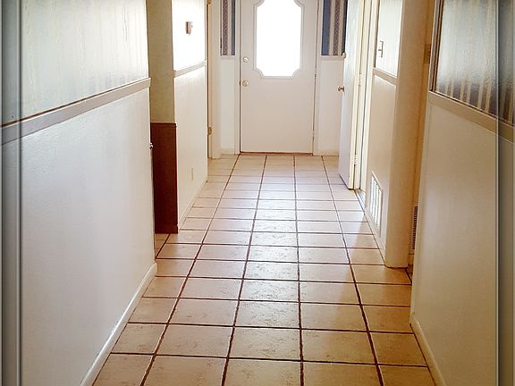 3rd image of 7312 Hollyoak Dr