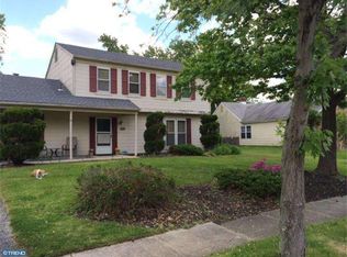 15 Wyndmere Rd, Marlton, NJ 08053