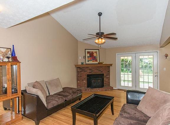 5th image of 31 Ferenvilla Dr