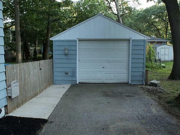 2nd image of 394 4th Ave