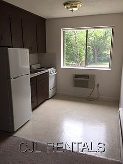 2nd image of 15 Piggott Rd #17