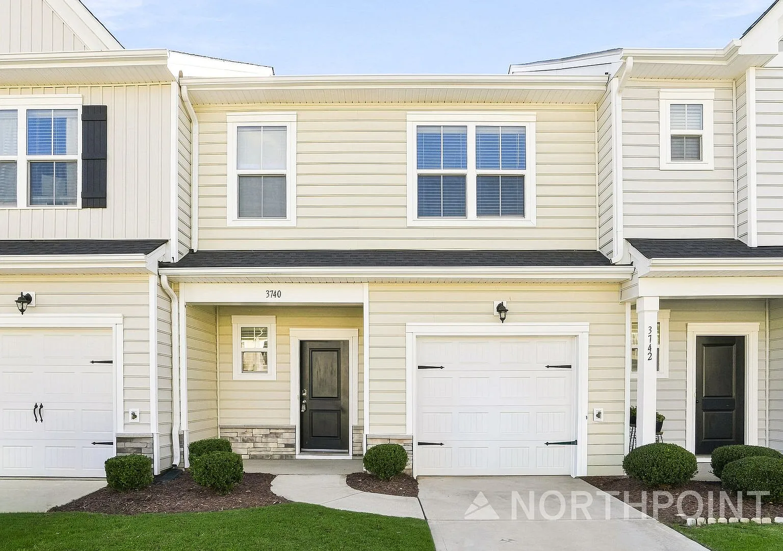 3 BR/2.5BA | Newly Renovated Single Family Home | Private back patio — Photo 1
